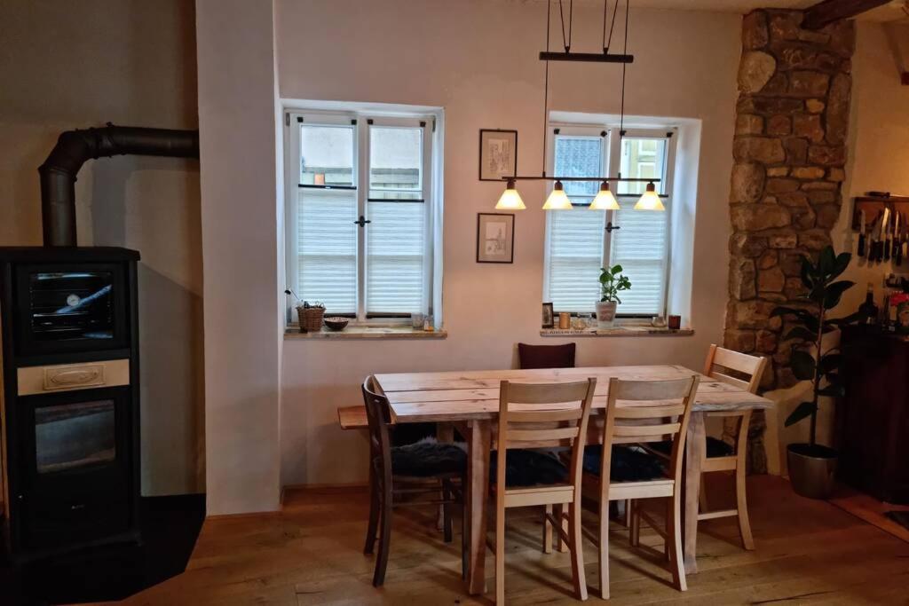 Schoene Ferienwohnung Mit Kamin Neustadt an der Weinstraße Exterior photo